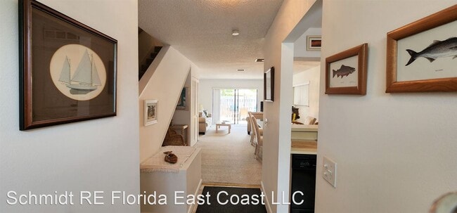 Building Photo - 2 br, 1.5 bath House - 4245 N Highway A1A, #8