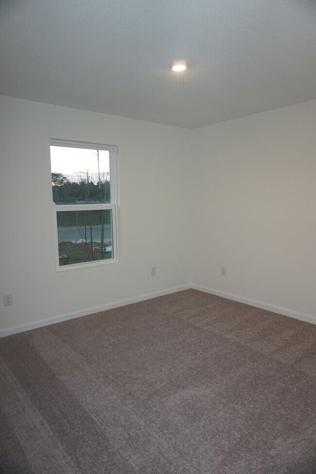 Building Photo - 4 Bedroom FOR RENT in Milton, FL