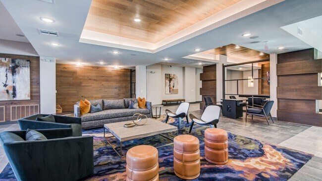 Building Photo - 13505 Inwood Rd