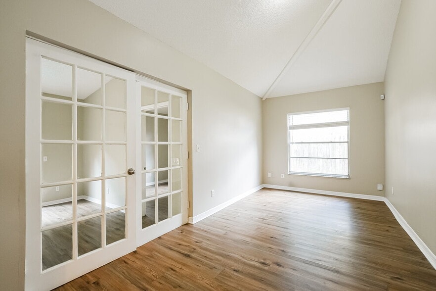 Building Photo - 2156 Pimlico St