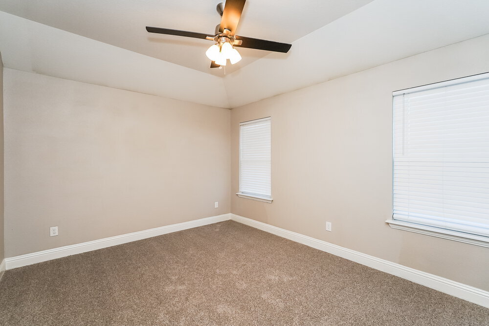 Building Photo - 10540 Wild Oak Dr