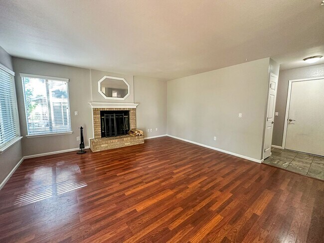 Building Photo - A perfect Highlands Ranch 4-bedroom home