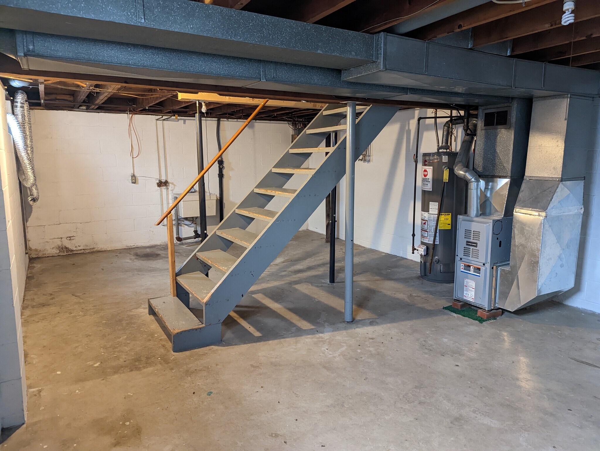 Building Photo - 1367 Wertz Ave SW