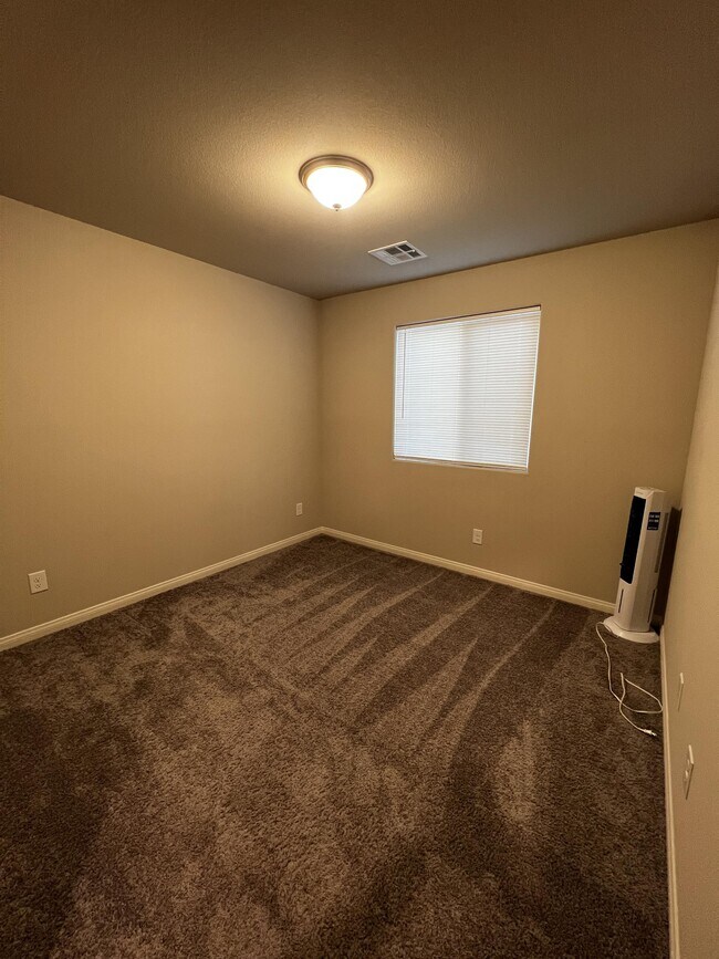 Building Photo - 5204 Sunstone Mesa Dr