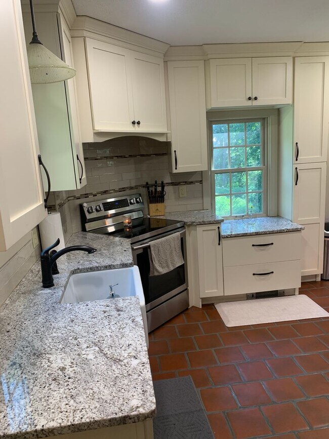 Building Photo - THREE BEDROOM FARMHOUSE in Southern Lehigh...