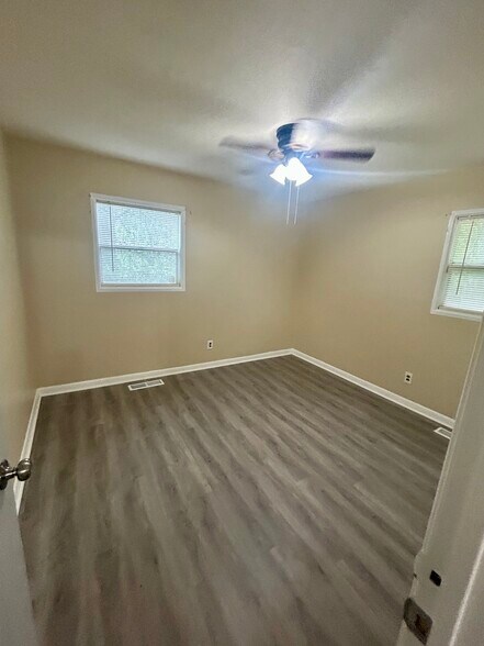 Building Photo - 6650 Westfield Dr