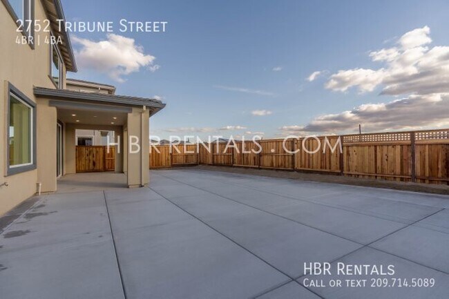 Building Photo - 2752 Tribune St
