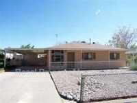 Building Photo - 8914 Claremont Ave NE