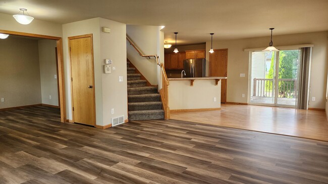 Building Photo - 9412 Briar Haven Dr