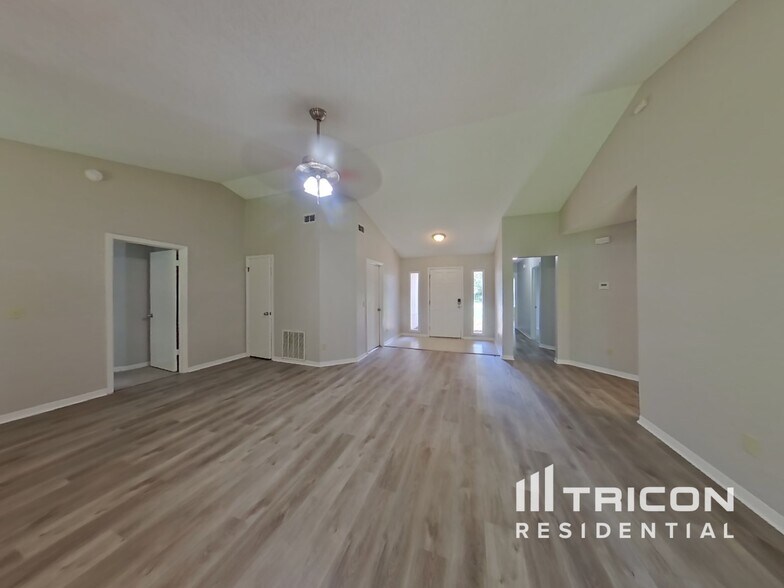 Building Photo - 7058 Star Rush Dr