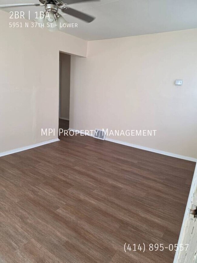 Building Photo - 5951 N 37th St