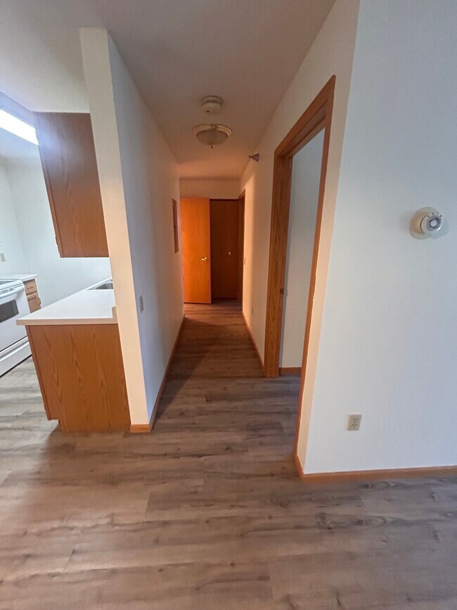 Building Photo - Country Place Apartments