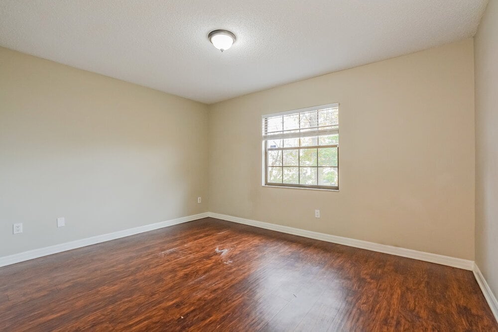 Building Photo - 1546 Lake Marion Dr