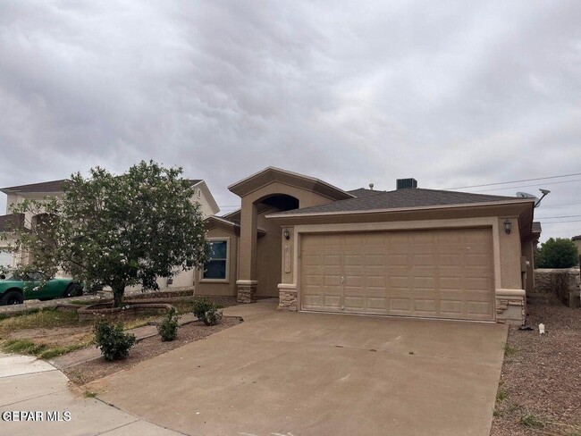 Building Photo - 7105 Falling Leaf Cir