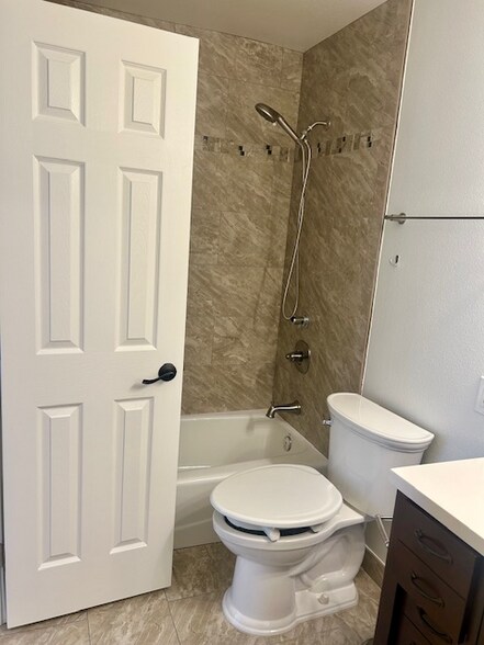 Building Photo - 1886 Cloud Ct