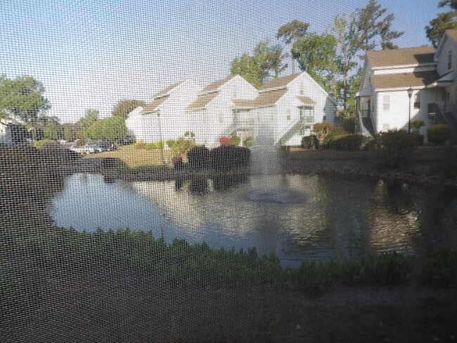 Building Photo - 4363 Spa Dr