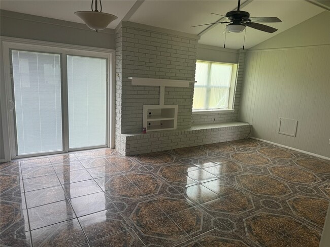 Building Photo - 14407 Alkay St