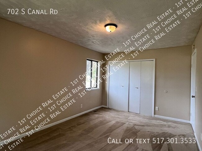 Building Photo - 702 S Canal Rd