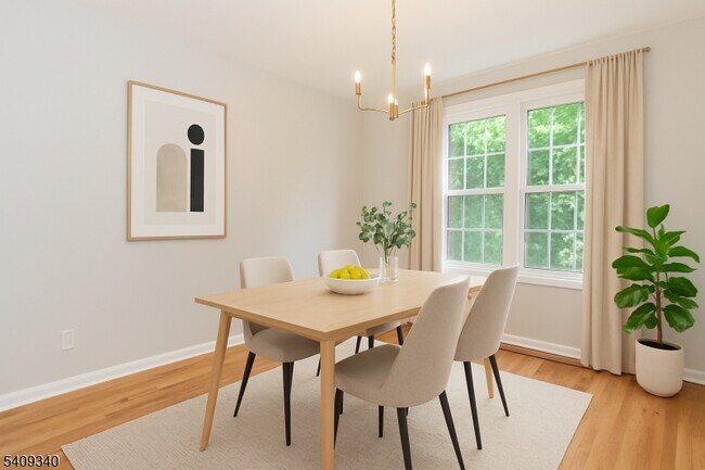 Building Photo - 388 Morris Ave