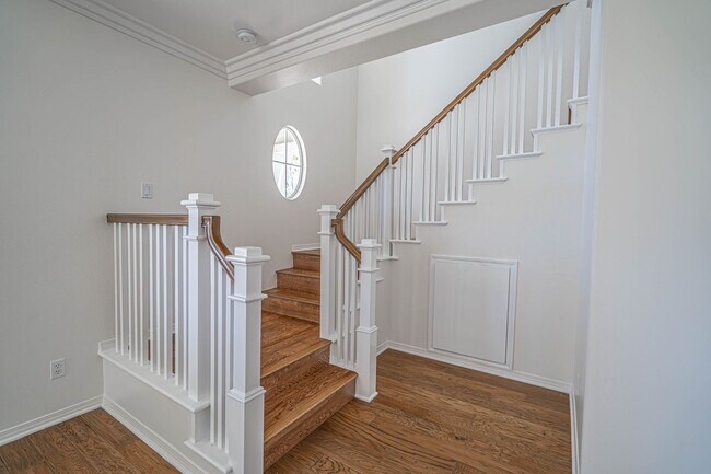 Building Photo - 23932 Windward Ln