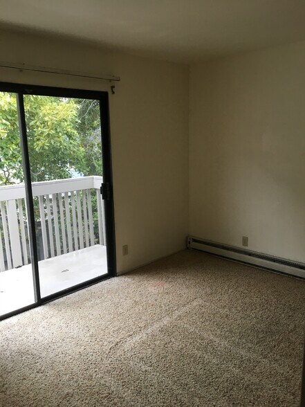 Building Photo - 1020 Funston Ave