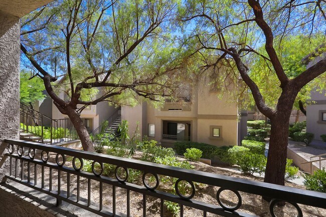 Building Photo - Great 2 Bed, 2 Bath First Story Condo In Northwest Vegas