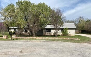 Building Photo - 404 McSmith Ct