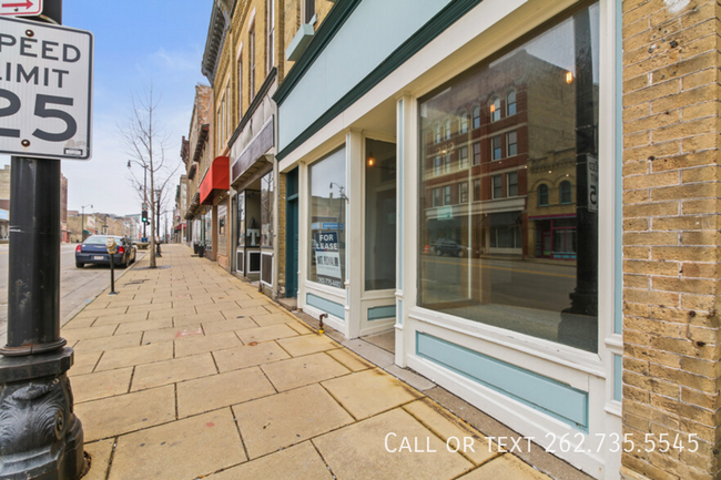 Building Photo - Charming Retail Space in Historic Downtown...