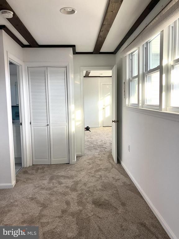 Building Photo - 131 N Main St