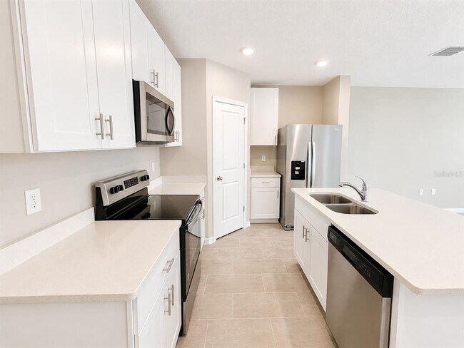 Building Photo - 5909 Sailor Coast Wy