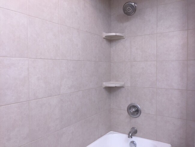Building Photo - REMODELED 2 Bedroom Downtown Home