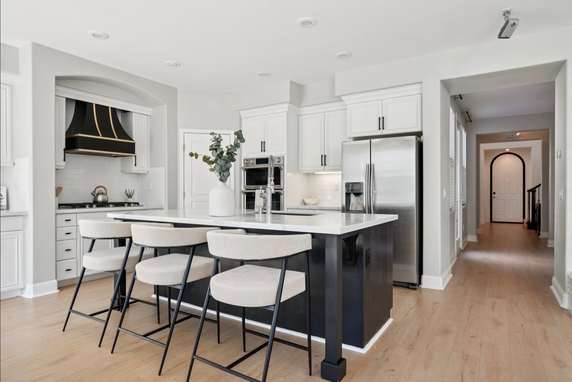 Building Photo - 2070 Katnich Ln