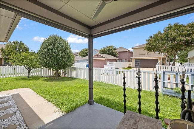 Building Photo - 1821 Indian Lodge Dr