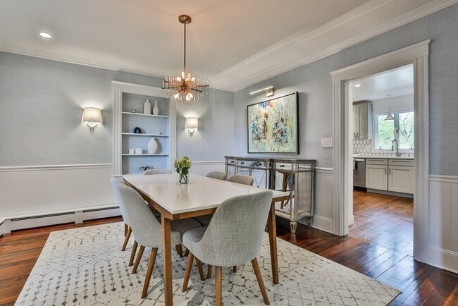 Building Photo - 107 Greenwood St