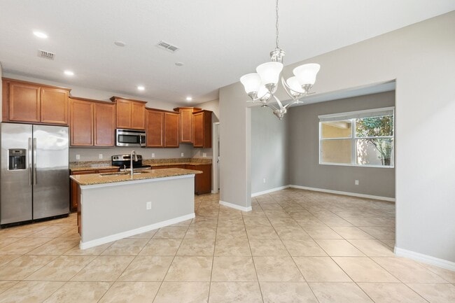 Building Photo - Beautiful 3/2.5 Energy Efficient Home in H...