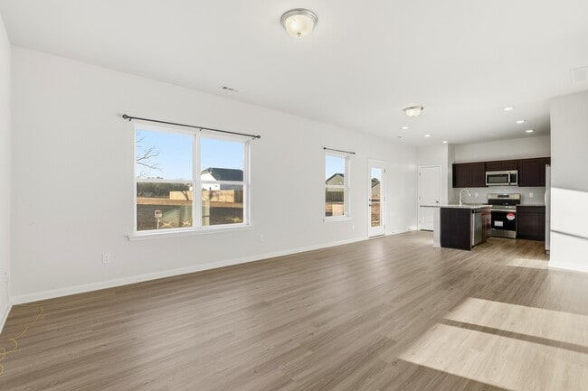 Building Photo - 103 S Torrent Ct