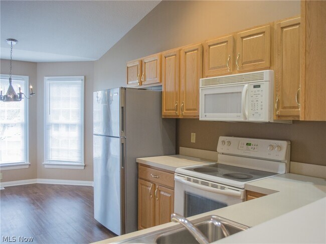 Building Photo - 9647 Market St