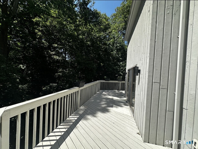 Building Photo - 19 Brookhill Ln