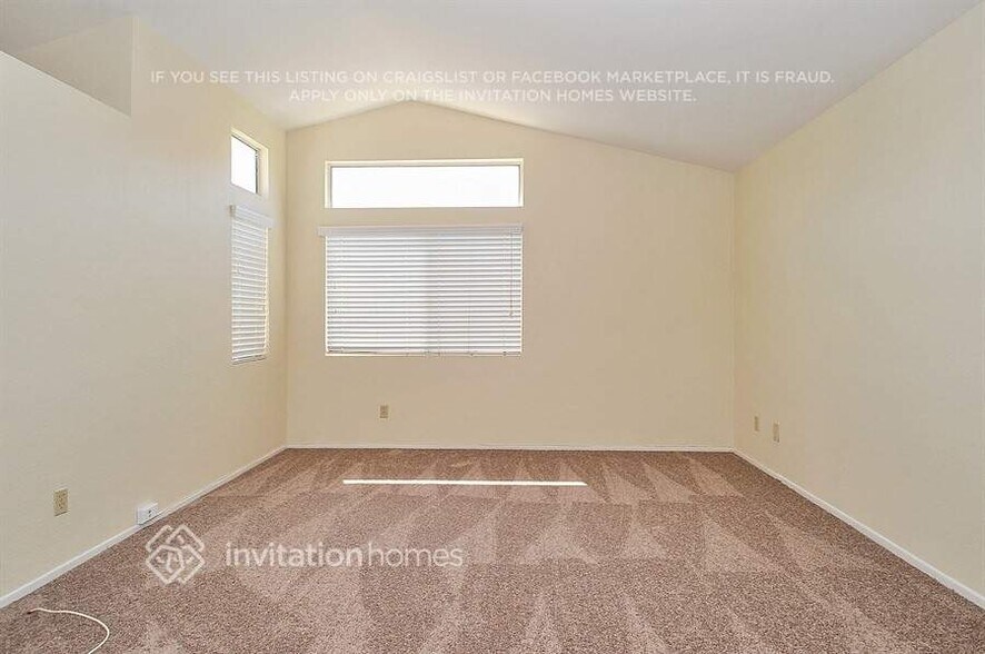 Building Photo - 15535 Saldana Ct