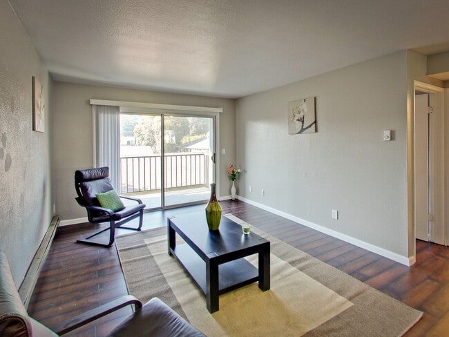 Building Photo - 2701 High St