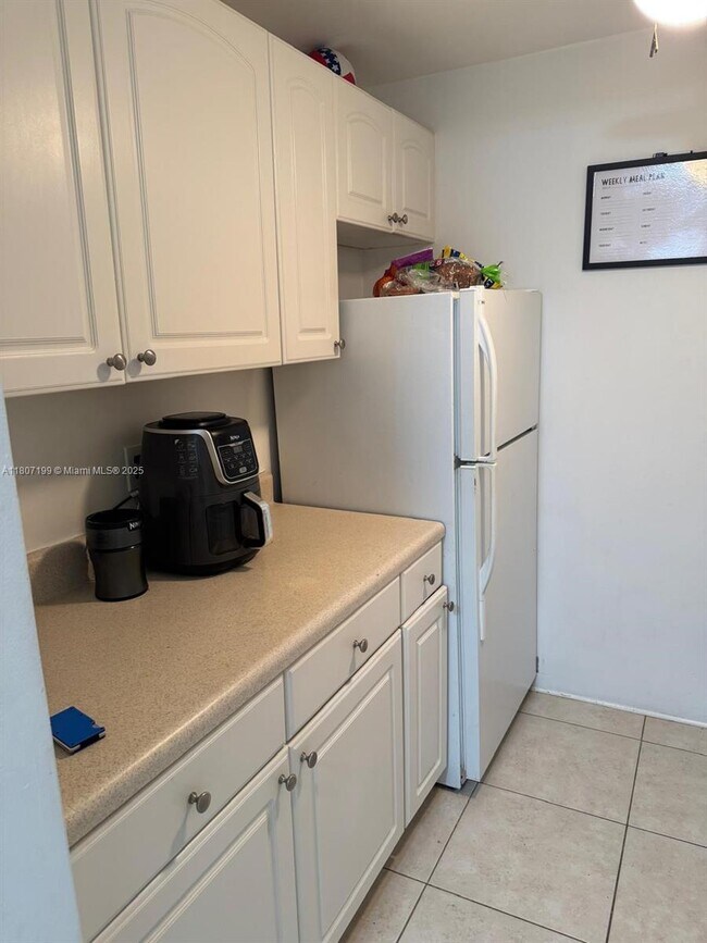 Building Photo - 467 Golden Isles Dr