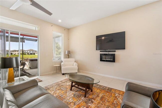 Building Photo - 13413 Palmera Vista Dr