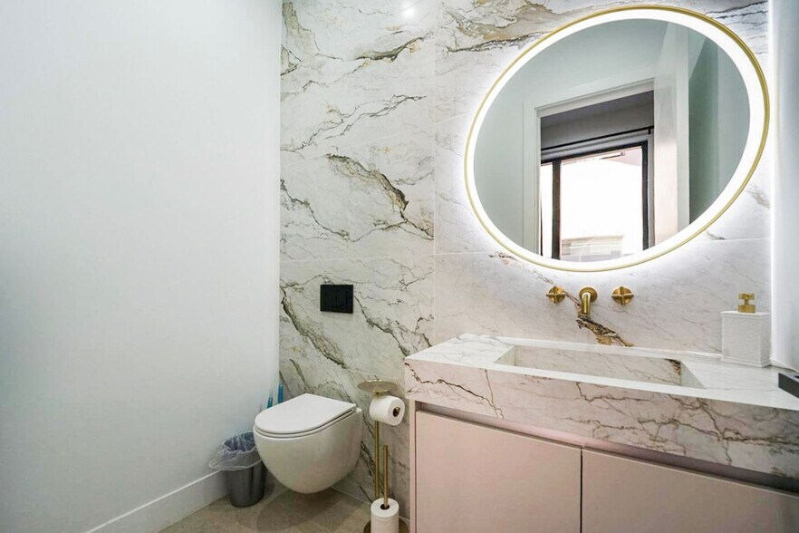 Building Photo - 1812 Miami Rd