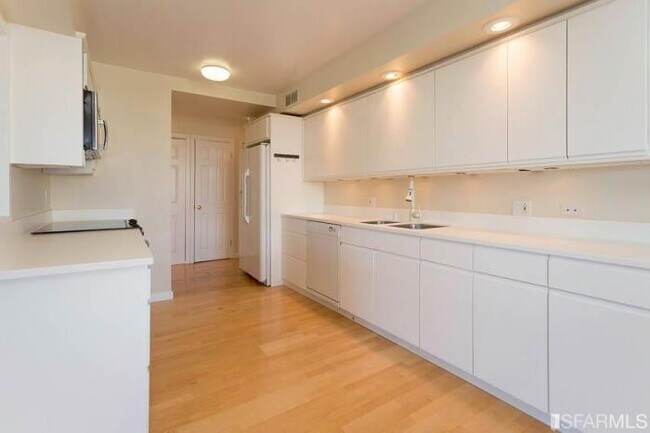 Building Photo - 1 bedroom in San Francisco CA 94109