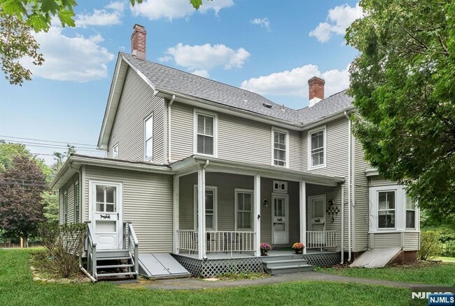 Primary Photo - 68 Wyckoff Ave