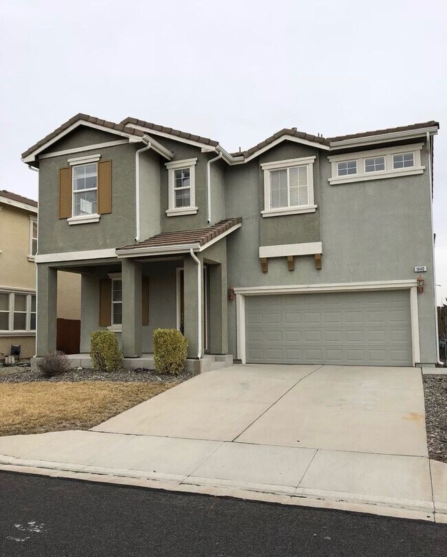 Building Photo - Northwest 2 story home with beautiful city...