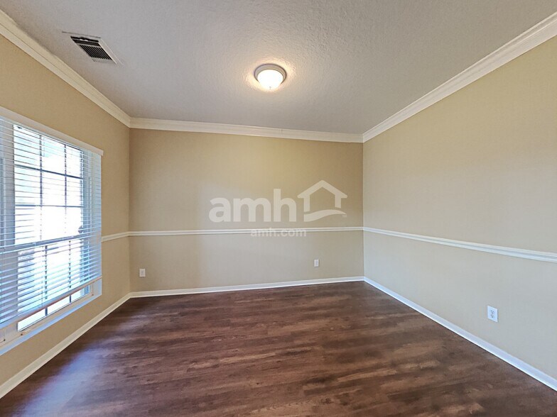Building Photo - 4719 Blue Spruce Hill St