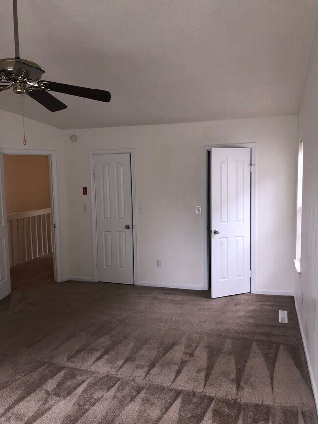Building Photo - 4841 Strand Dr