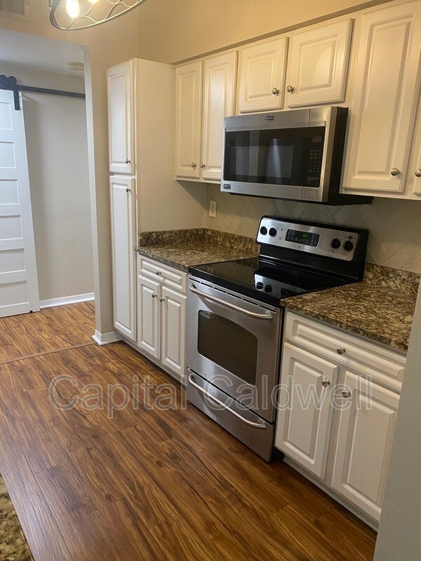 Building Photo - 1910 E Palm Ave