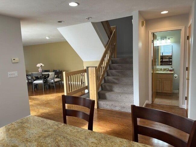 Building Photo - 345 Captain Eames Cir